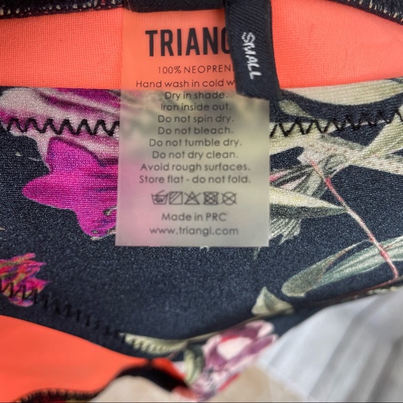 TRIANGL Neoprene Black Floral Cheeky Bikini Bottoms size small - Picture 6 of 6